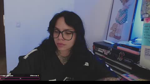 Snapshot of aleksanoir chatting on 06.12.26 AleksaNoir online show from 06.12.26