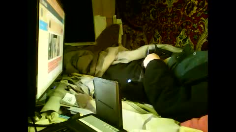 Snapshot of alekss4 chatting on 03.04.25 alekss4 online show from 03.04.25