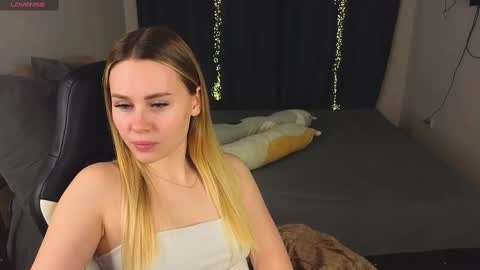 Alena online show from 02.13.25