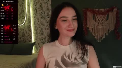 Snapshot of alena_navi chatting on 12.27.24 Alena online show from 12.27.24