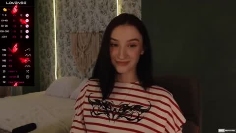 Snapshot of alena_navi chatting on 02.10.25 Alena online show from 02.10.25