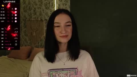 Snapshot of alena_navi chatting on 02.20.25 Alena online show from 02.20.25