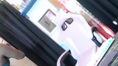 Snapshot of alena_sanggre69 chatting on 05.04.26 Kimmygirl online show from 05.04.26