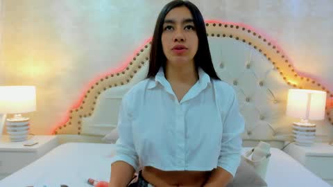 Snapshot of alenacoleman chatting on 06.04.26 ALENA online show from 06.04.26