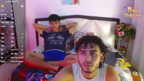 Snapshot of alenders chatting on 10.26.25 ALENDERS online show from 10.26.25