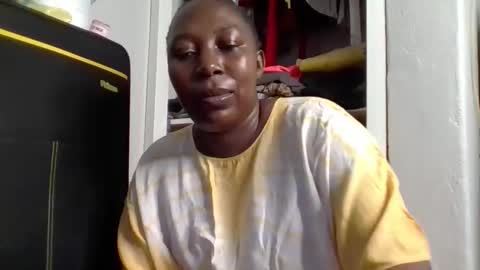 Snapshot of alesha_ chatting on 10.22.25 Noreen Kennth and Emilly online show from 10.22.25