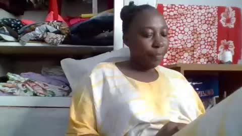 Snapshot of alesha_ chatting on 10.26.25 Noreen Kennth and Emilly online show from 10.26.25