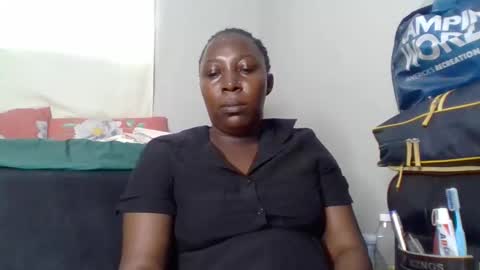 Snapshot of alesha_ chatting on 11.09.25 Noreen Kennth and Emilly online show from 11.09.25