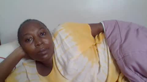 Snapshot of alesha_ chatting on 12.19.25 Noreen Kennth and Emilly online show from 12.19.25