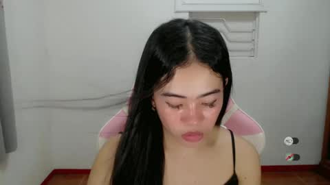 Snapshot of alesha_vibe_me chatting on 01.03.25 alesha_vibe_me online show from 01.03.25