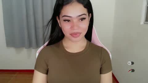 Snapshot of alesha_vibe_me chatting on 01.31.25 alesha_vibe_me online show from 01.31.25