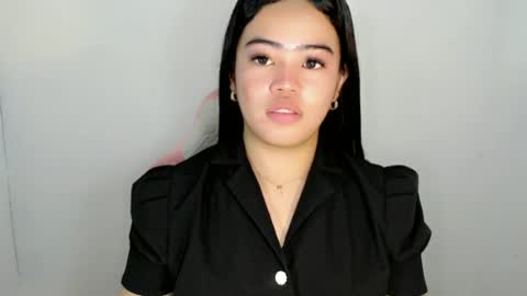 Snapshot of alesha_vibe_me chatting on 06.21.26 alesha_vibe_me online show from 06.21.26