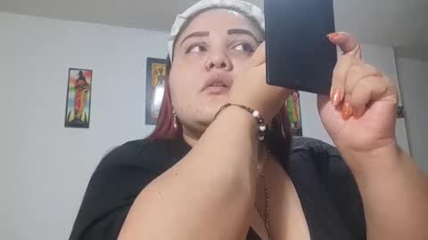 Snapshot of alesia_jones01 chatting on 09.16.25 Alesia jones01 online show from 09.16.25