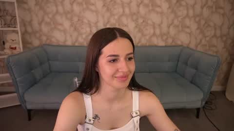 Snapshot of alesiadessmond chatting on 06.20.26 alesiadessmond online show from 06.20.26