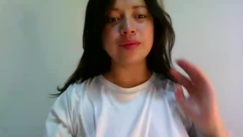 QUEEN OFF MILk  IM BACK  15 NOV online show from 04.07.26