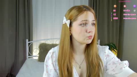 Snapshot of alessamay chatting on 04.30.26 alessamay online show from 04.30.26