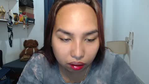 Snapshot of alessandramore chatting on 12.23.25 Alessandra online show from 12.23.25