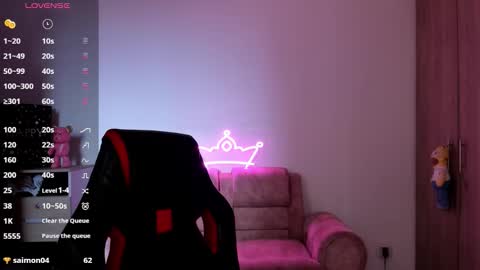 Snapshot of alessandramoreli chatting on 11.20.25 AlessandraMoreli Its my birthday online show from 11.20.25