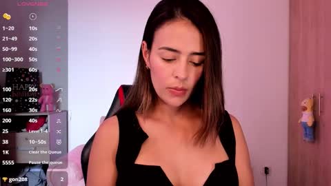 Snapshot of alessandramoreli chatting on 11.28.25 AlessandraMoreli Its my birthday online show from 11.28.25