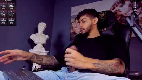 Snapshot of alessandro_duty chatting on 02.22.25 Alessandro INDEPENDENT MODEL online show from 02.22.25