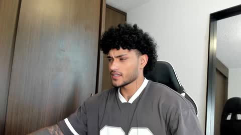 Alessandro Vanni online show from 01.08.25