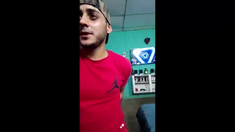 Snapshot of alessandrobooy chatting on 12.21.25 alessandro online show from 12.21.25