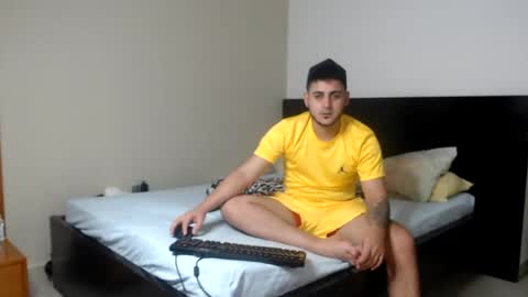 Snapshot of alessandrobooy chatting on 07.24.26 alessandro online show from 07.24.26