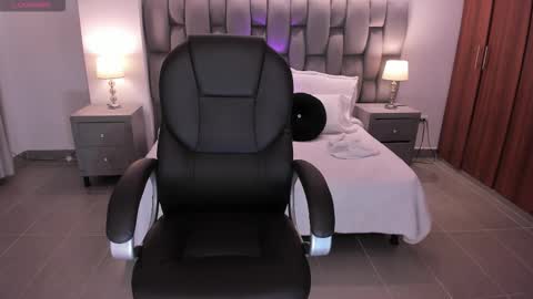  Alessia Will  online show from 09.17.25