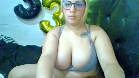 Snapshot of alessiia_gold chatting on 05.18.26 alessiia_gold online show from 05.18.26
