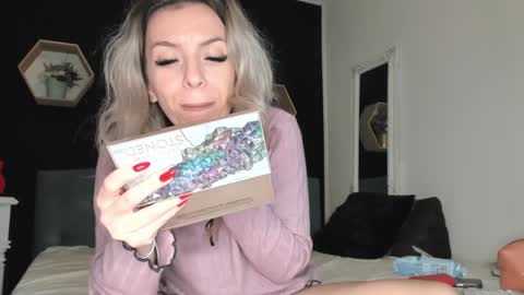 alesys69 online show from 12.23.24