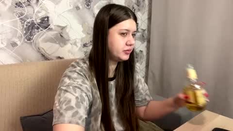 Aletta Oushen online show from 01.15.25