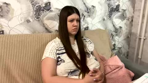 Aletta Oushen online show from 02.13.25