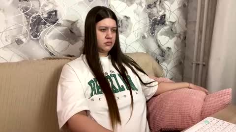 Aletta Oushen online show from 03.04.25