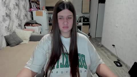 Aletta Oushen online show from 11.16.25