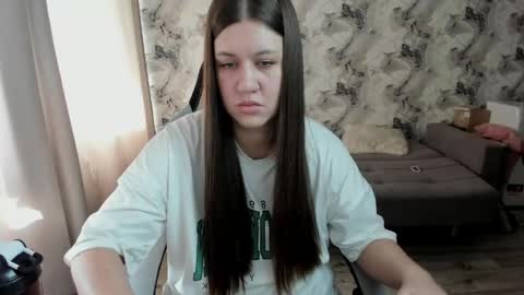 Snapshot of aletta_oushen chatting on 04.07.26 Aletta Oushen online show from 04.07.26