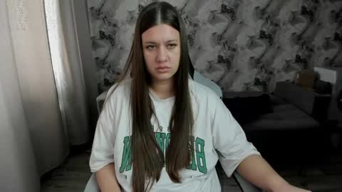 Snapshot of aletta_oushen chatting on 04.18.26 Aletta Oushen online show from 04.18.26