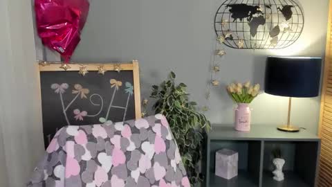 Snapshot of alettablacck chatting on 11.05.25 alettablacck online show from 11.05.25