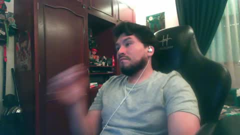 Snapshot of alevil_97 chatting on 04.02.26 Alejo online show from 04.02.26