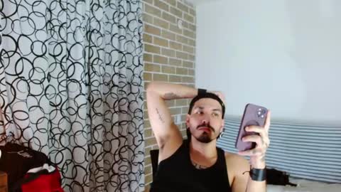 Snapshot of aleviz chatting on 02.21.26 aleviz online show from 02.21.26