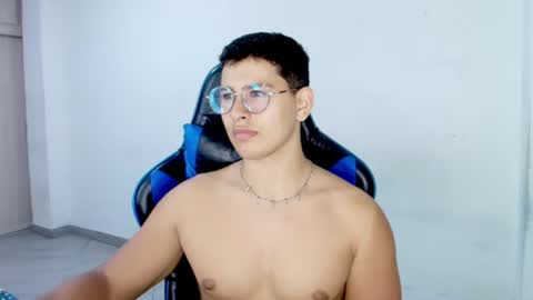 Snapshot of alex__storm chatting on 07.16.26 alex storm online show from 07.16.26