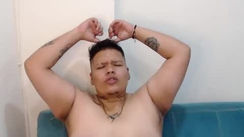 Snapshot of alex_bigclit chatting on 10.21.25 alex_bigclit online show from 10.21.25