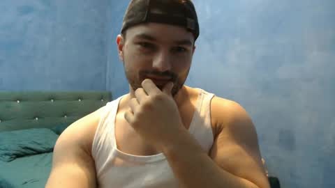 Snapshot of alex_blu chatting on 05.21.26 Alex online show from 05.21.26