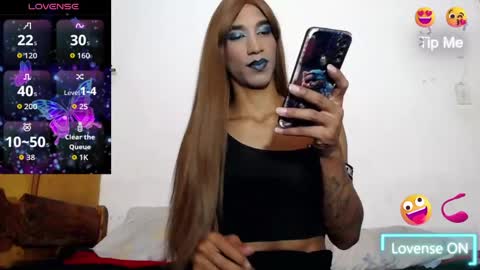 Snapshot of alex_charol chatting on 05.19.26 charol online show from 05.19.26