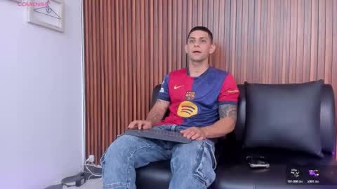 Snapshot of alex_cute77 chatting on 02.01.26 alex online show from 02.01.26