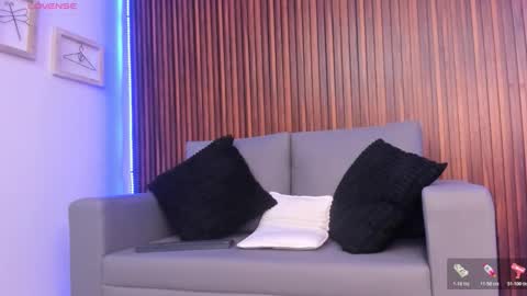 Snapshot of alex_cute77 chatting on 02.08.26 alex online show from 02.08.26