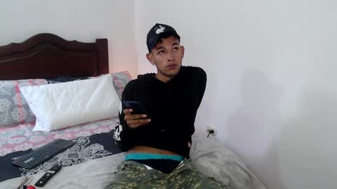 Snapshot of alex_diorrr chatting on 02.17.25 Alex online show from 02.17.25