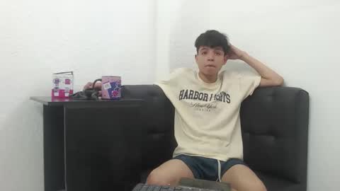 Snapshot of alex_it0 chatting on 05.22.26 alex_it0 online show from 05.22.26