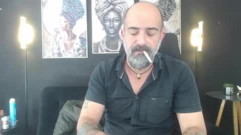 Snapshot of alex_saints_ce chatting on 04.25.26 Alex Saints online show from 04.25.26