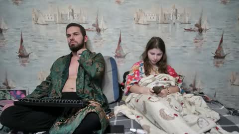 Alex and Sarah online show from 10.28.25