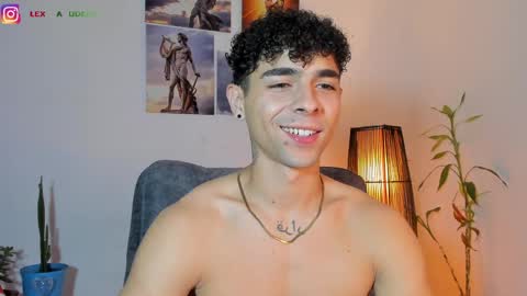 Snapshot of alex_zt7 chatting on 05.08.26 x online show from 05.08.26